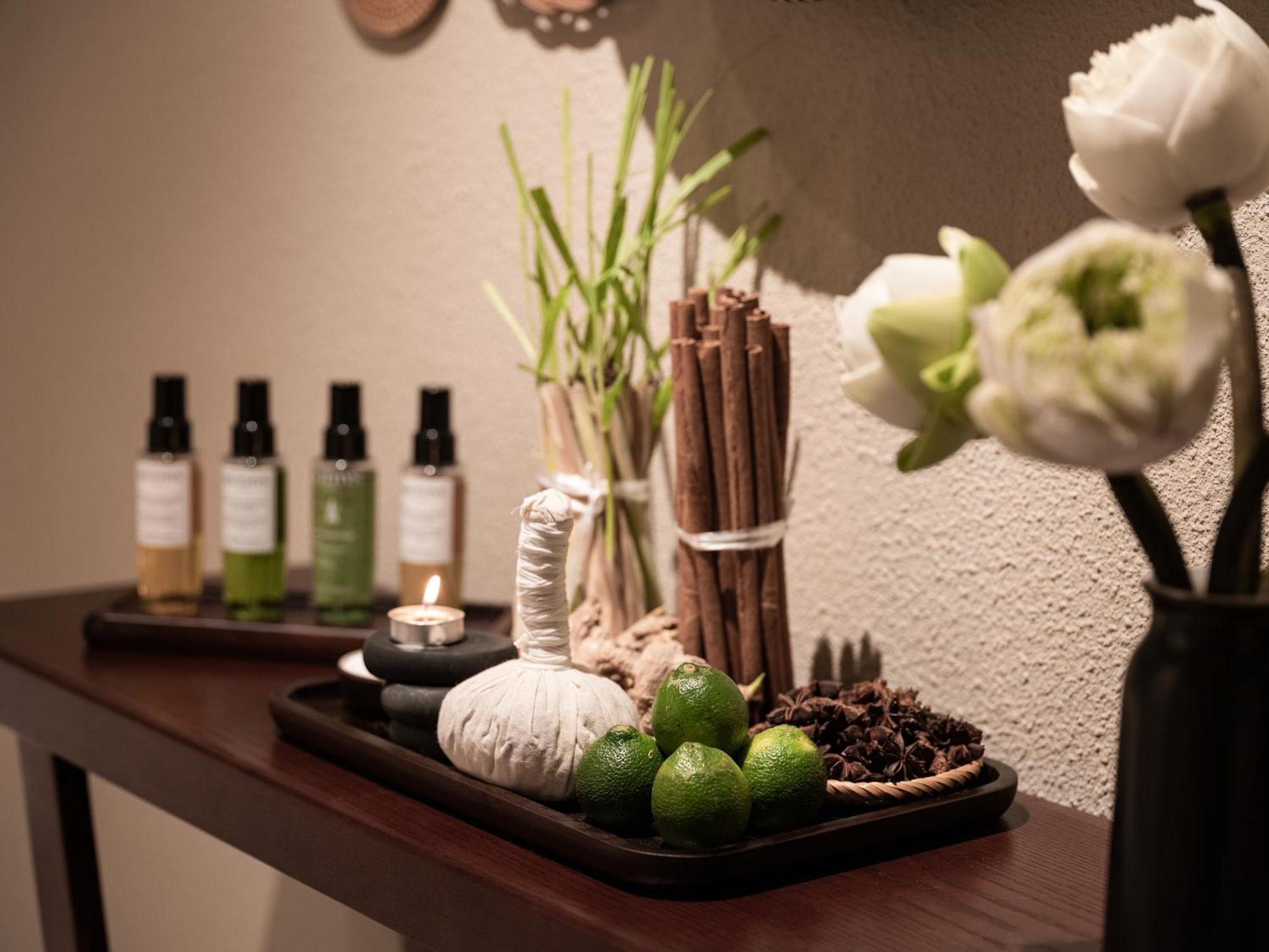 Classyc Hotel Ханой Екстериор снимка